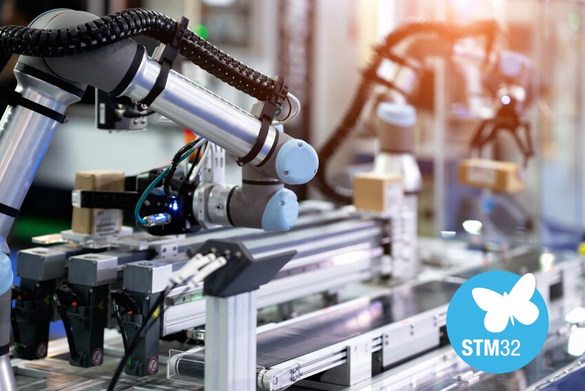 作业中的工业机械臂