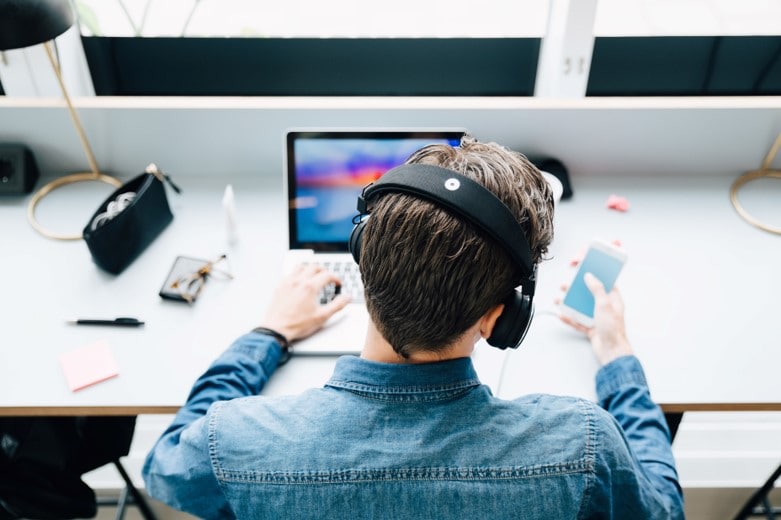 EEG-enabled over-the-ear headphones by Neurobrave